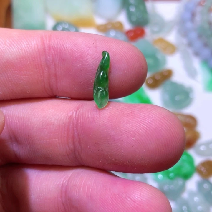 定制翡翠未镶嵌天然a货翡翠