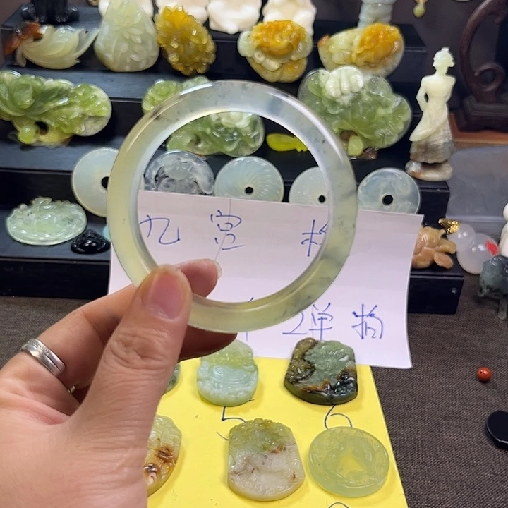 蛇纹石玉未镶嵌项链