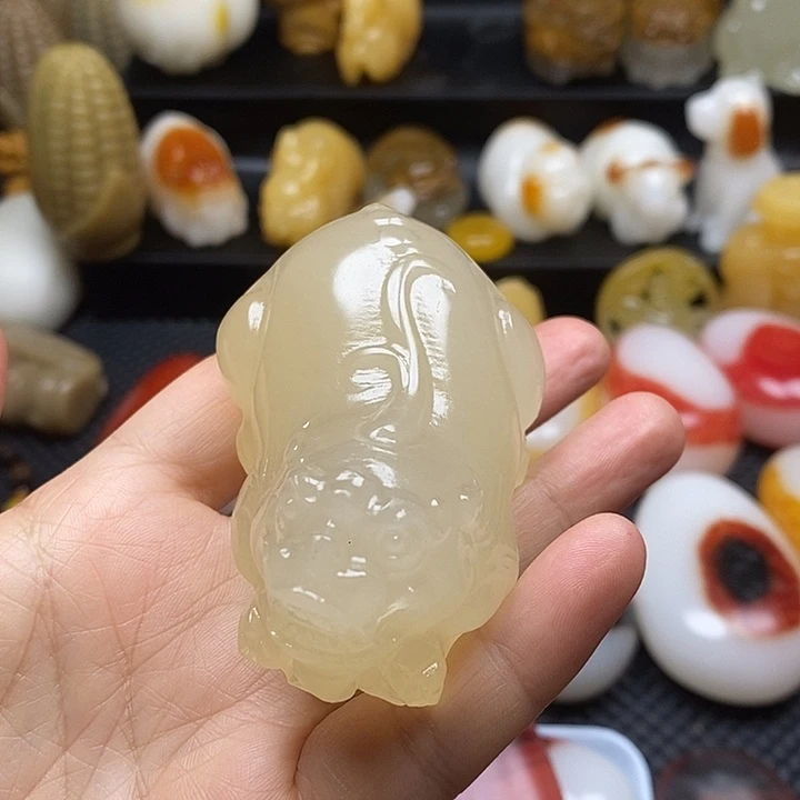 完全开放新疆戈壁五彩石