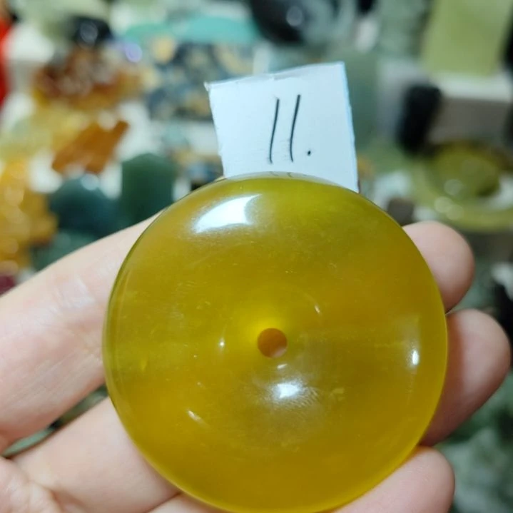 岫玉未镶嵌平安扣