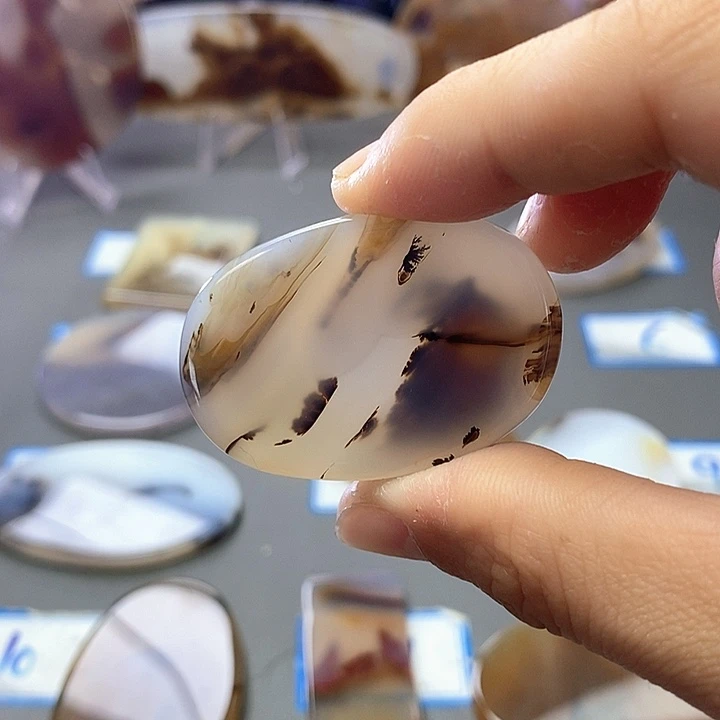 玛瑙/玉髓未镶嵌珠宝半成品