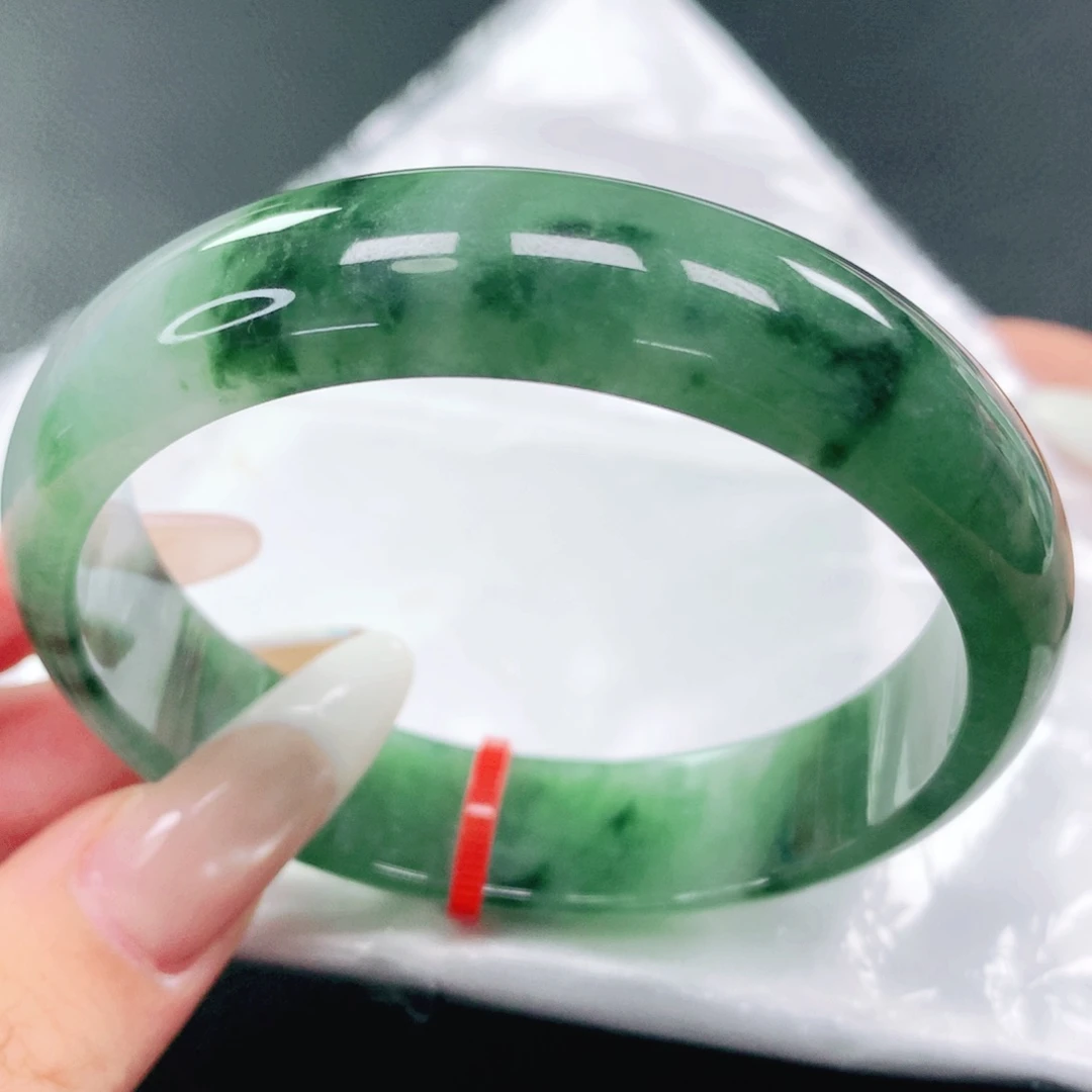 未镶嵌手镯翡翠58。
