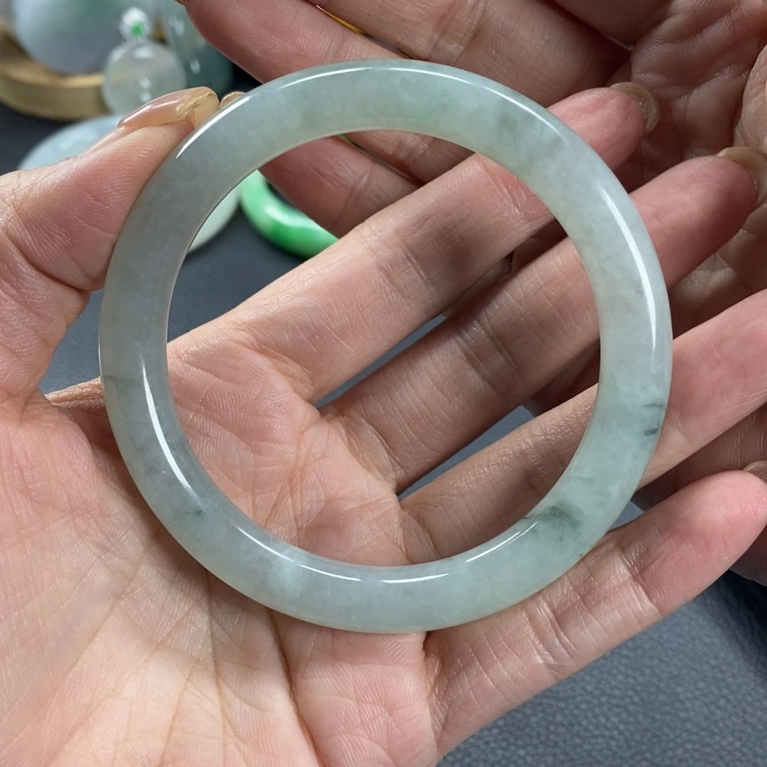 頭****翡翠未镶嵌手镯天然翡翠手镯