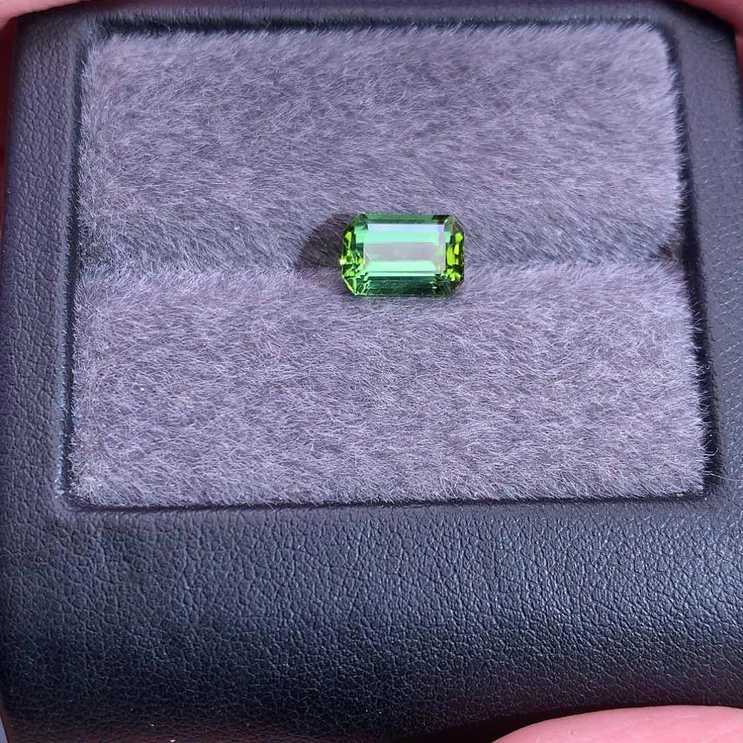 碧玺珠宝奇石未镶嵌2.33ct