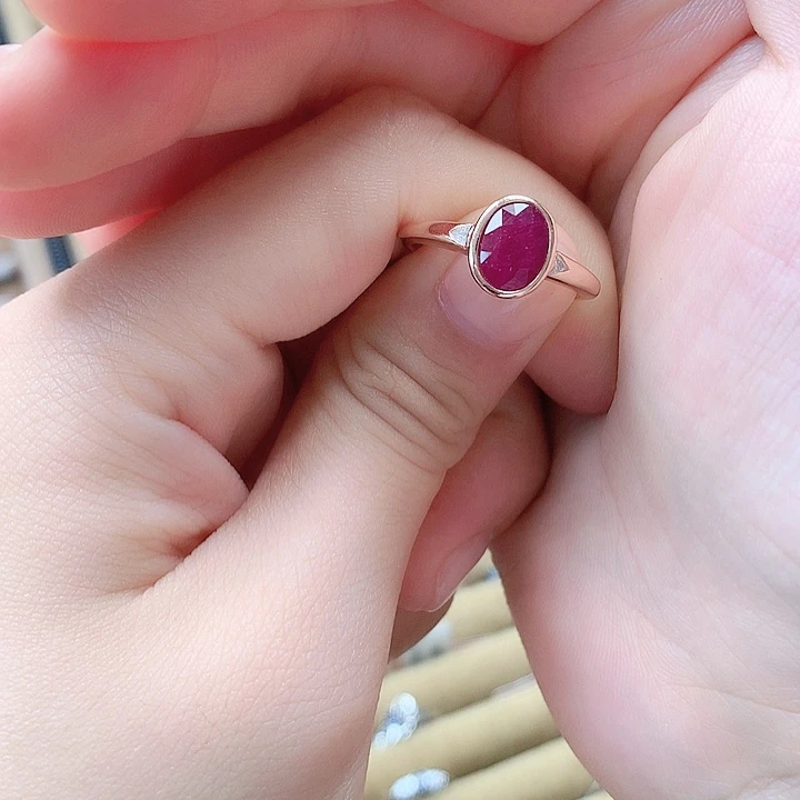 银S925镶嵌戒指红宝石