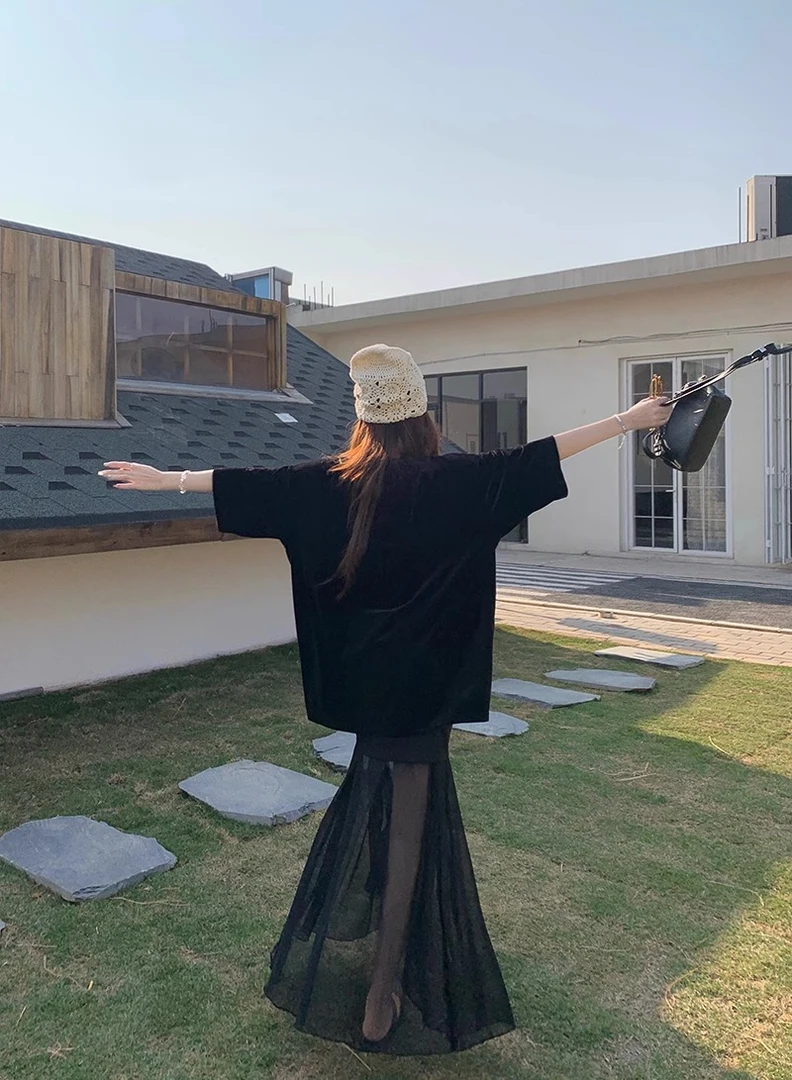 宽松短袖T恤显瘦网纱半身裙女2025夏季松弛感穿搭百搭时尚套装潮