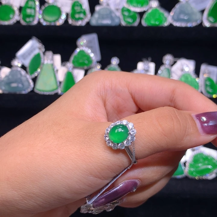 【闪购商品】颈饰银S925镶嵌翡翠天然翡翠