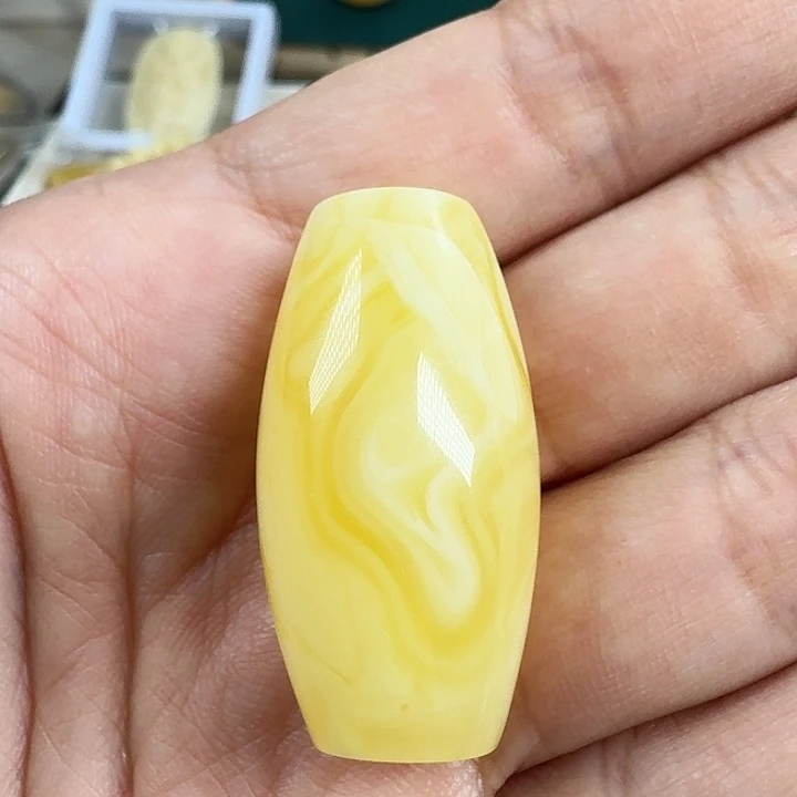 蜜蜡珠宝奇石未镶嵌