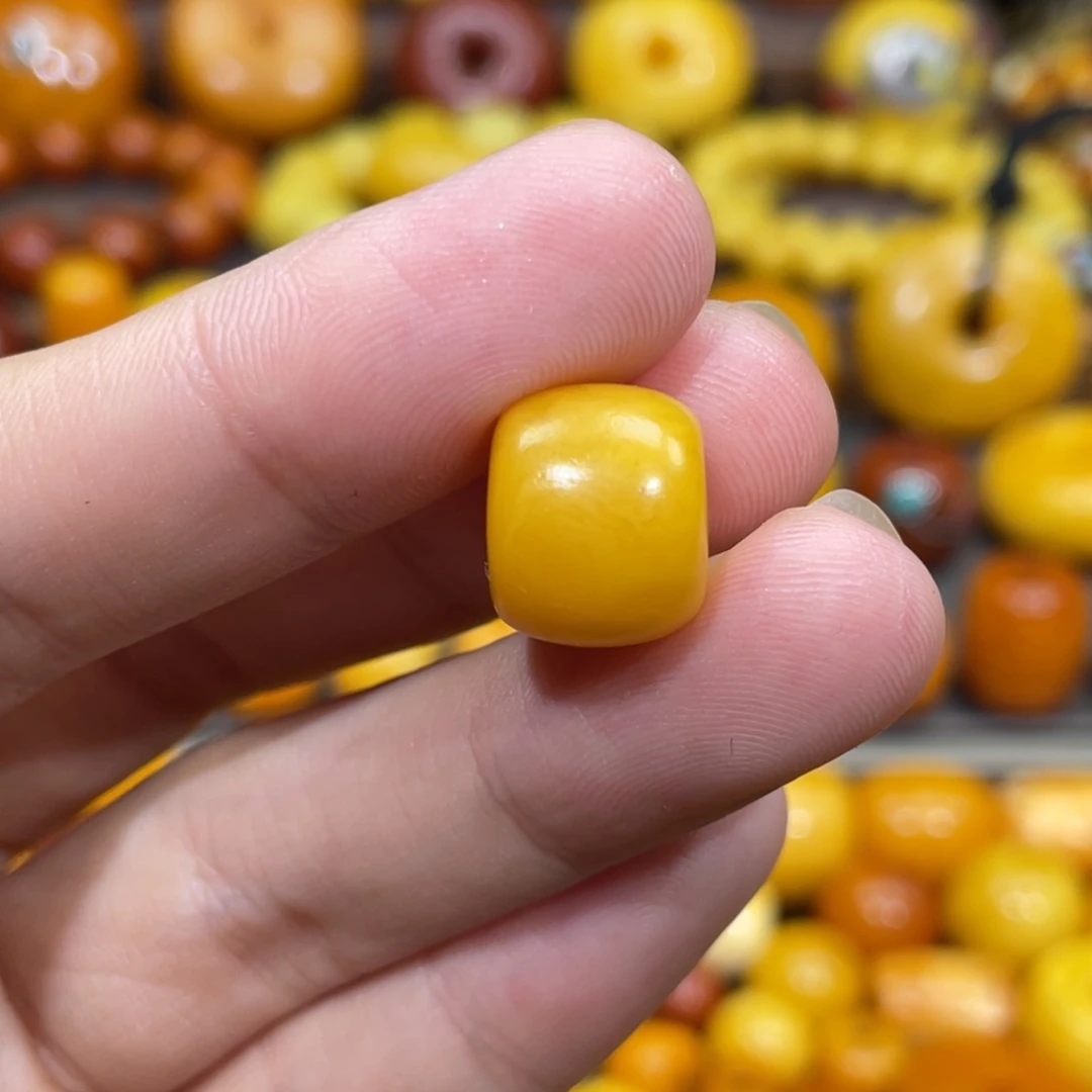 富***油蜜蜡未镶嵌裸石墩子