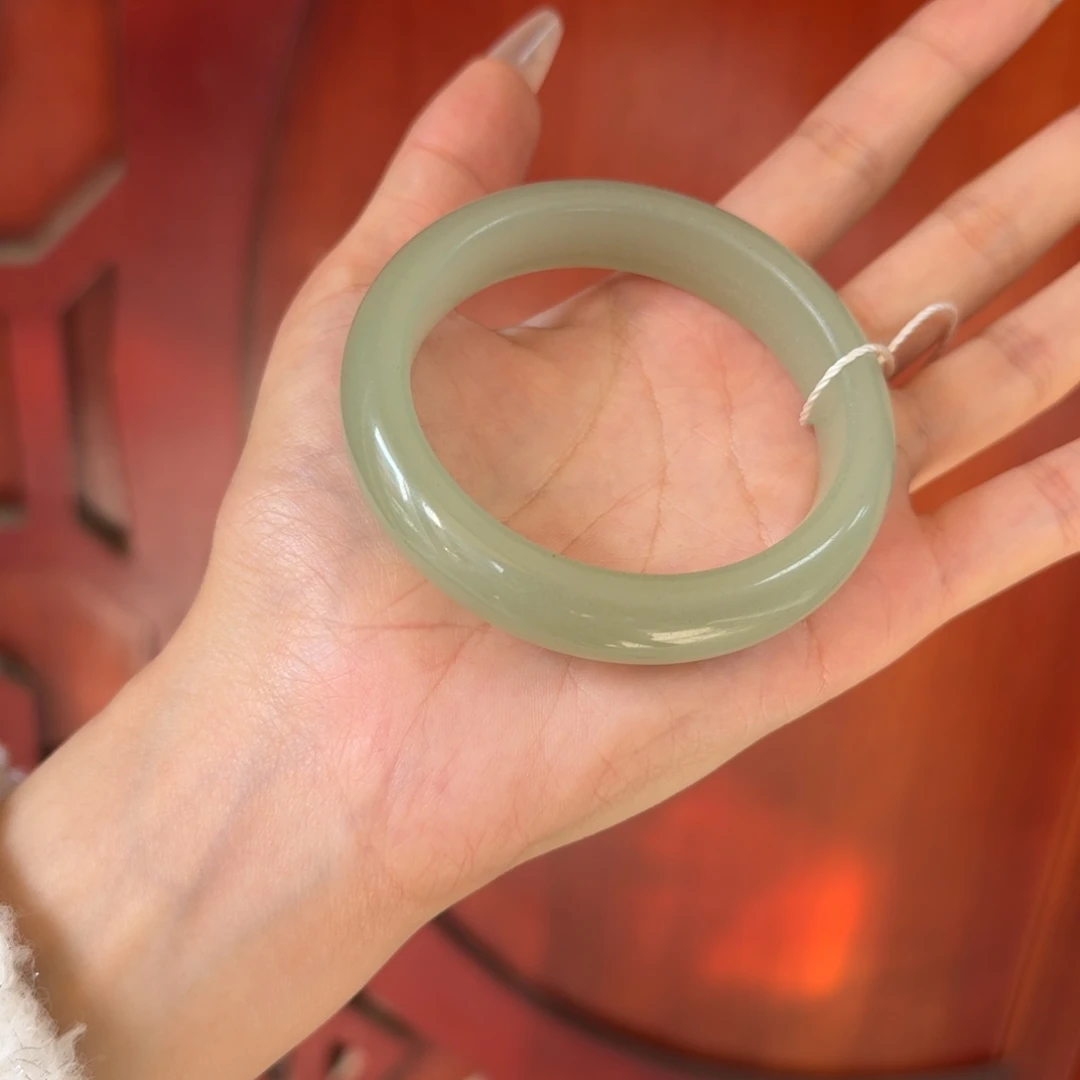 东陵石未镶嵌手镯