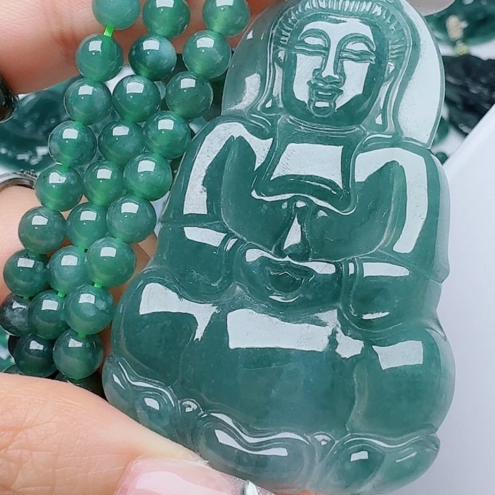 翡翠未镶嵌颈饰天然的A货翡翠多样性发其一