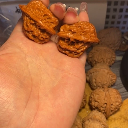 文玩核桃吊坠小鸟