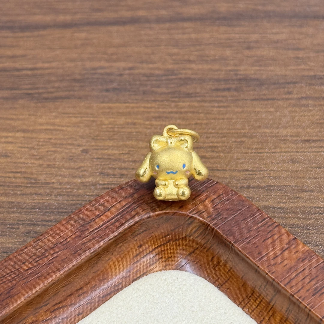 水贝黄金足金999珐琅彩蝴蝶结玉桂狗吊坠DP2208