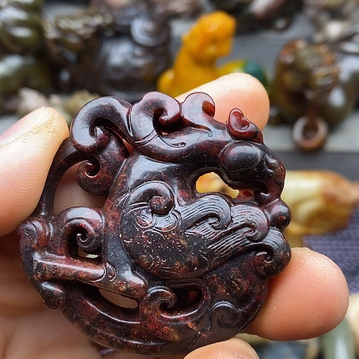 未镶嵌蛇纹石玉颈饰