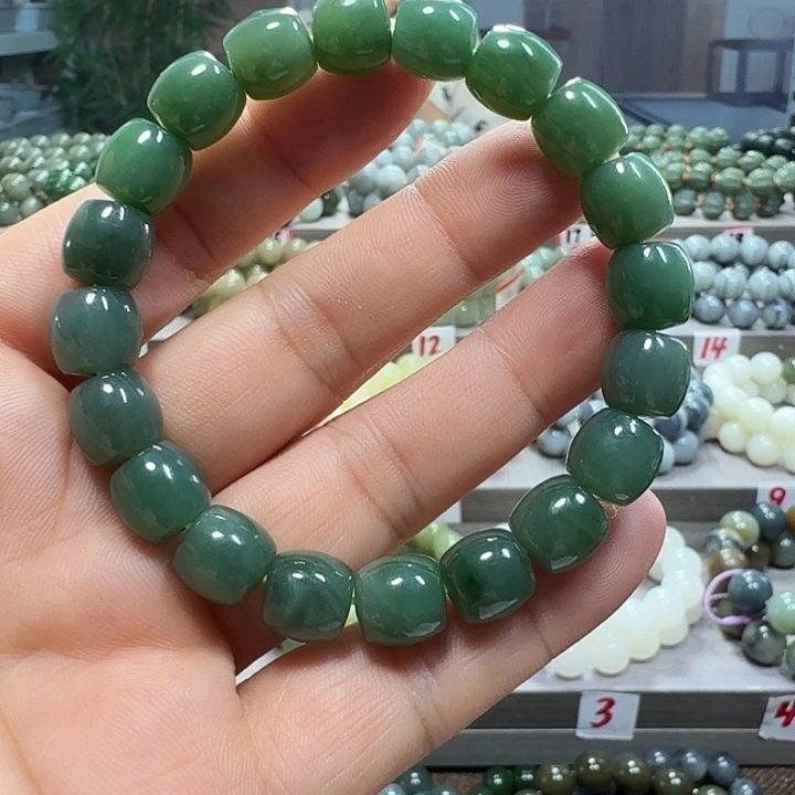 手链未镶嵌和田玉（碧玉）直切卡10