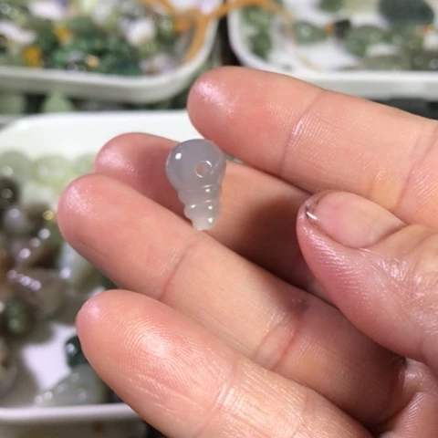 和田玉（糖玉）未镶嵌颈饰静**然