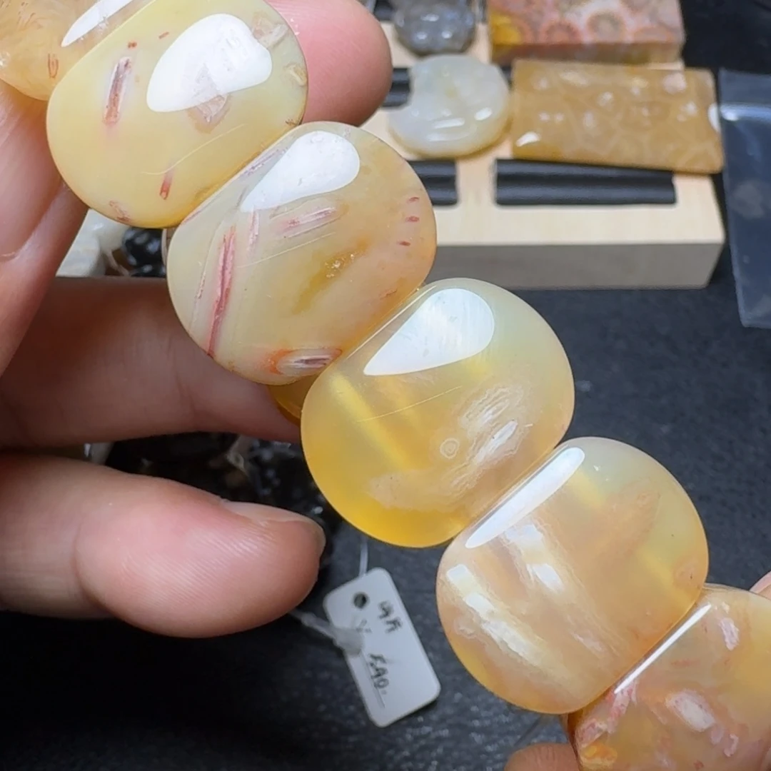 未镶嵌纯天然色有机玉石保真色硅化玉