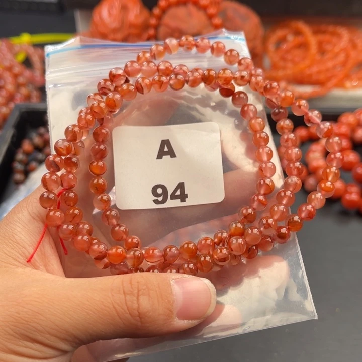 南红玛瑙未镶嵌多样性发货默认微瑕称重6mm