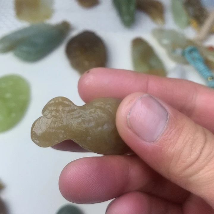 和田玉（糖玉）未镶嵌颈饰