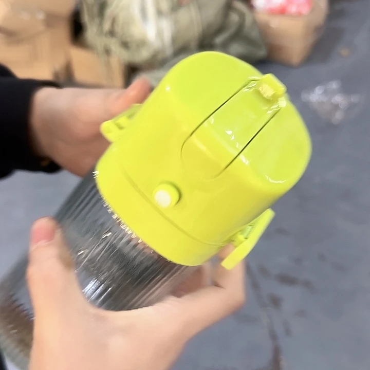 两个可喷可倒油壶