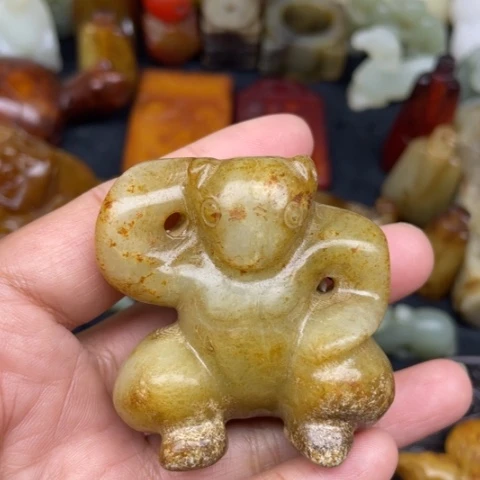 蛇纹石玉未镶嵌颈饰54