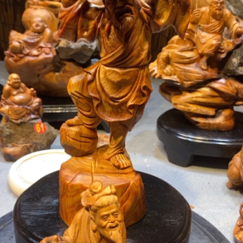 【闪购商品】柏木（崖柏）雕*者