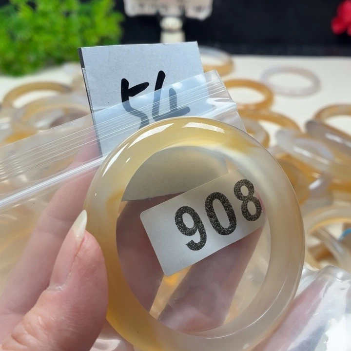 玛瑙/玉髓未镶嵌手镯