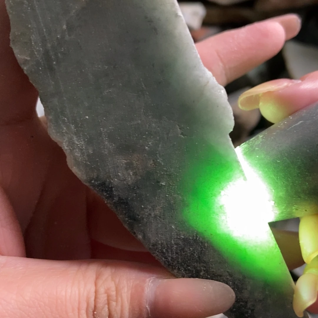 翡翠未镶嵌挂件天然翡翠