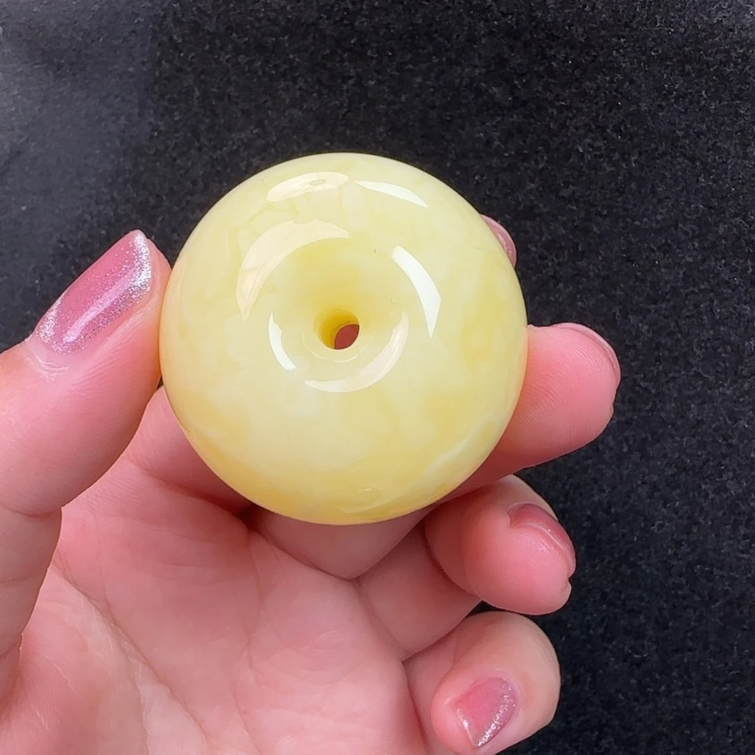 蜜蜡未镶嵌珠宝奇石