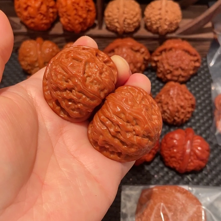 文玩核桃把件40尺寸白狮子1023