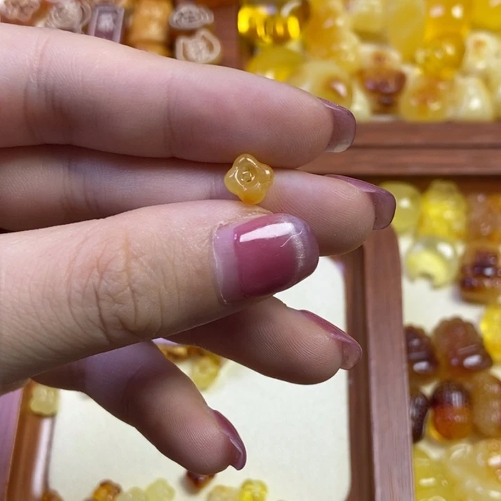 橄榄核吊坠小桂花