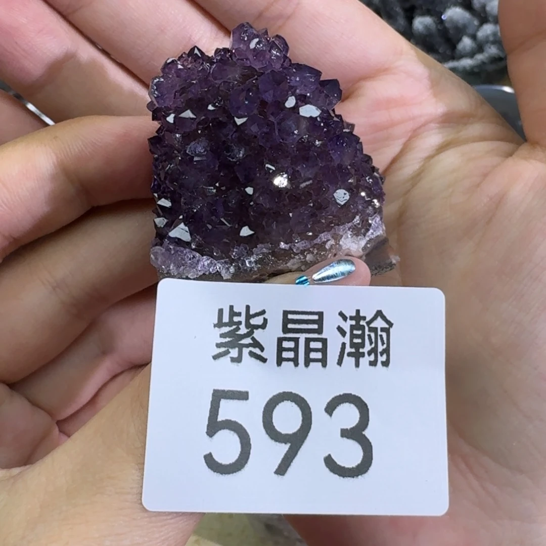 未镶嵌水晶大型摆件（非配饰）
