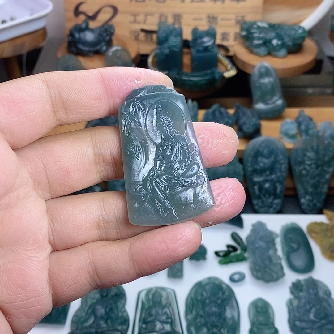 定制翡翠未镶嵌观音