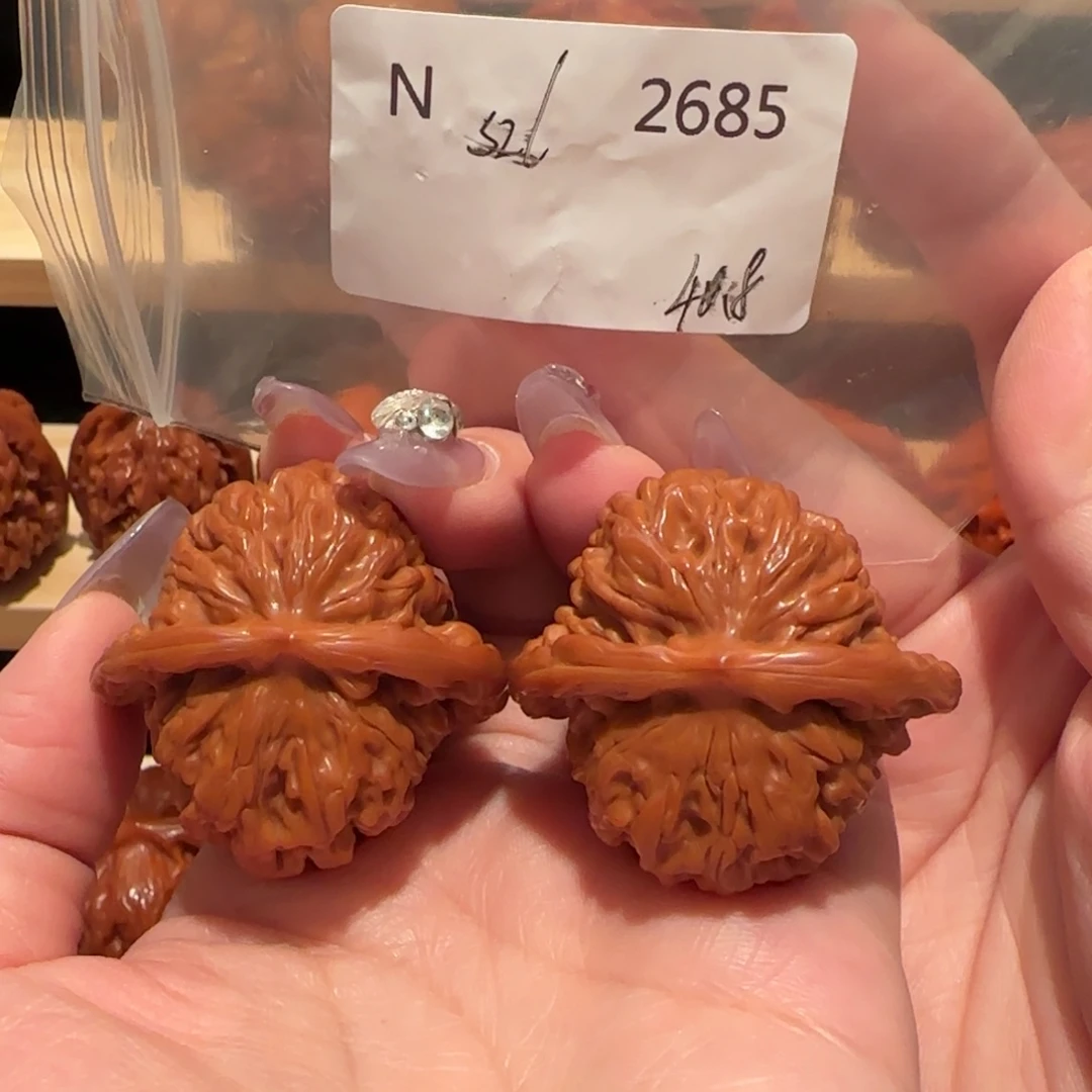 何***文玩核桃吊坠四座楼40精品