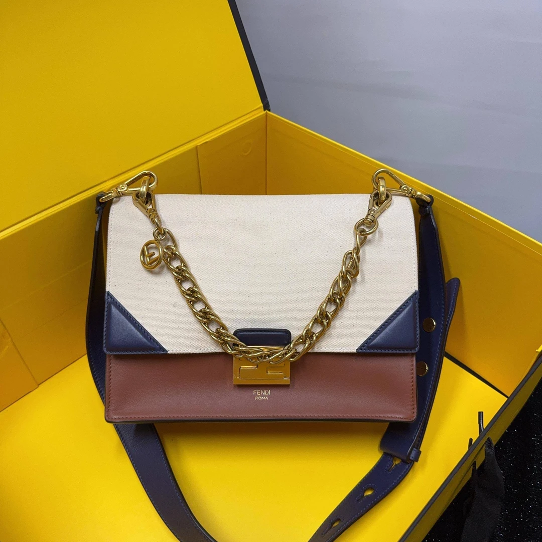 胖虎安安/芬迪/95新/公价0/箱包/两用包/31T2502150018