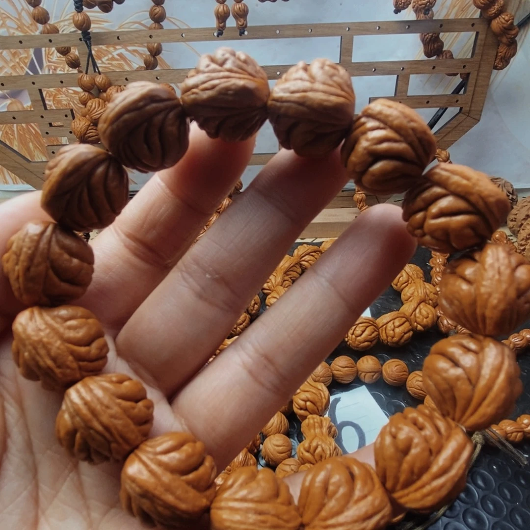 文玩核桃吊坠龙纹桃核