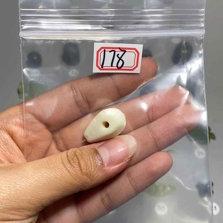 蛇纹石玉颈饰未镶嵌o***_