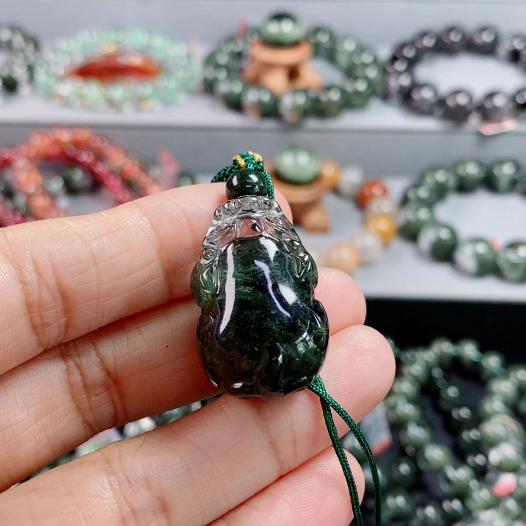 沐****水晶手链未镶嵌绿幽灵貔貅打孔不退换