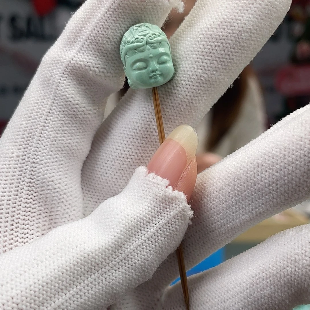 绿松石未镶嵌挂件