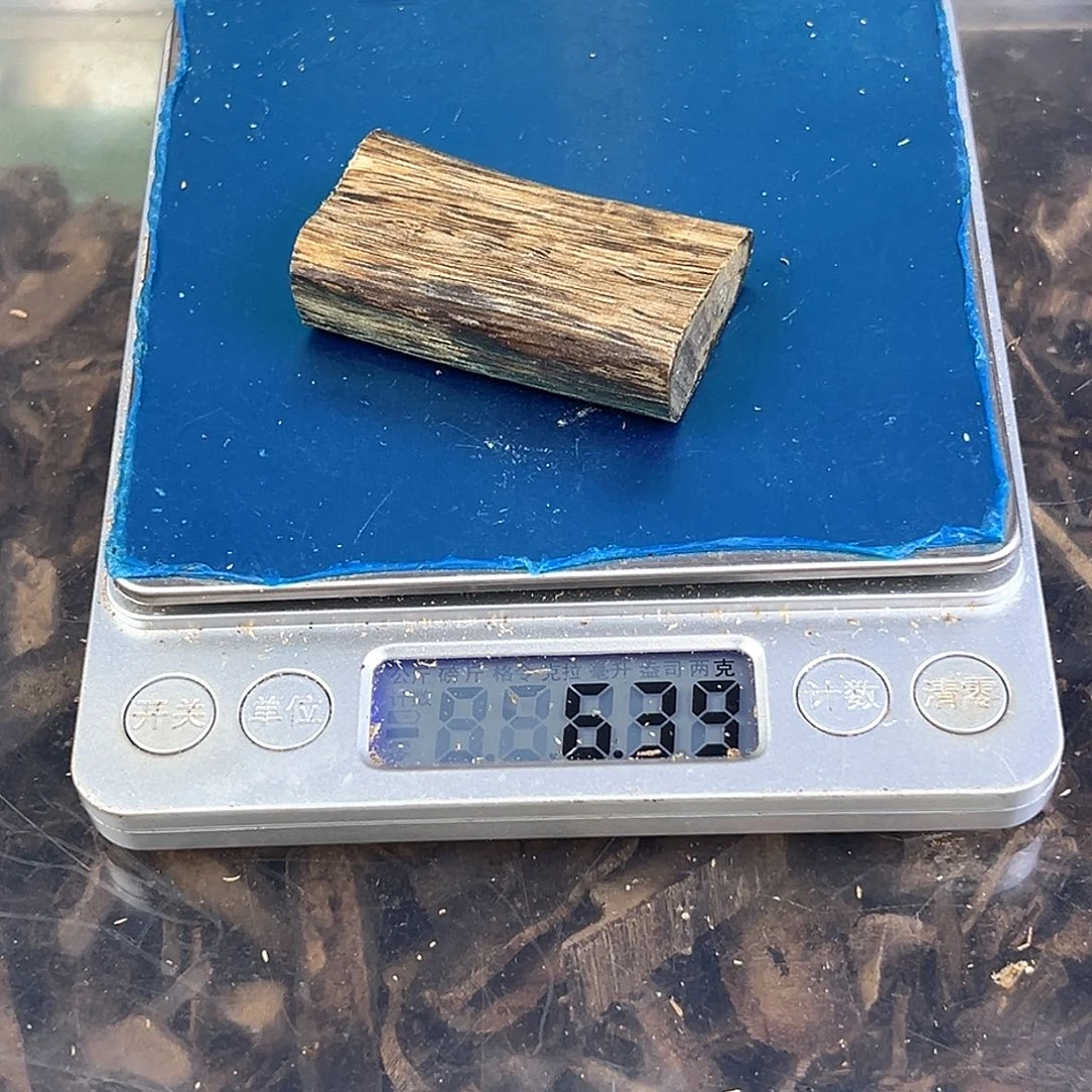 香料绿奇楠平安无事牌6.3克