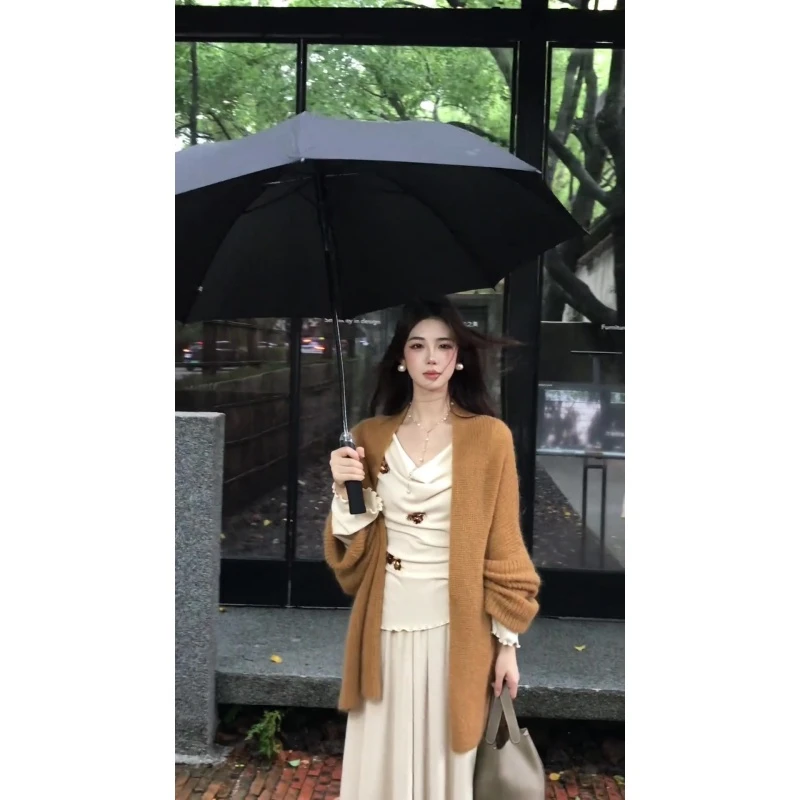 MARIE.COCO茶歇棕色慵懒风毛衣外套荡领长袖上衣半身裙秋季三件套