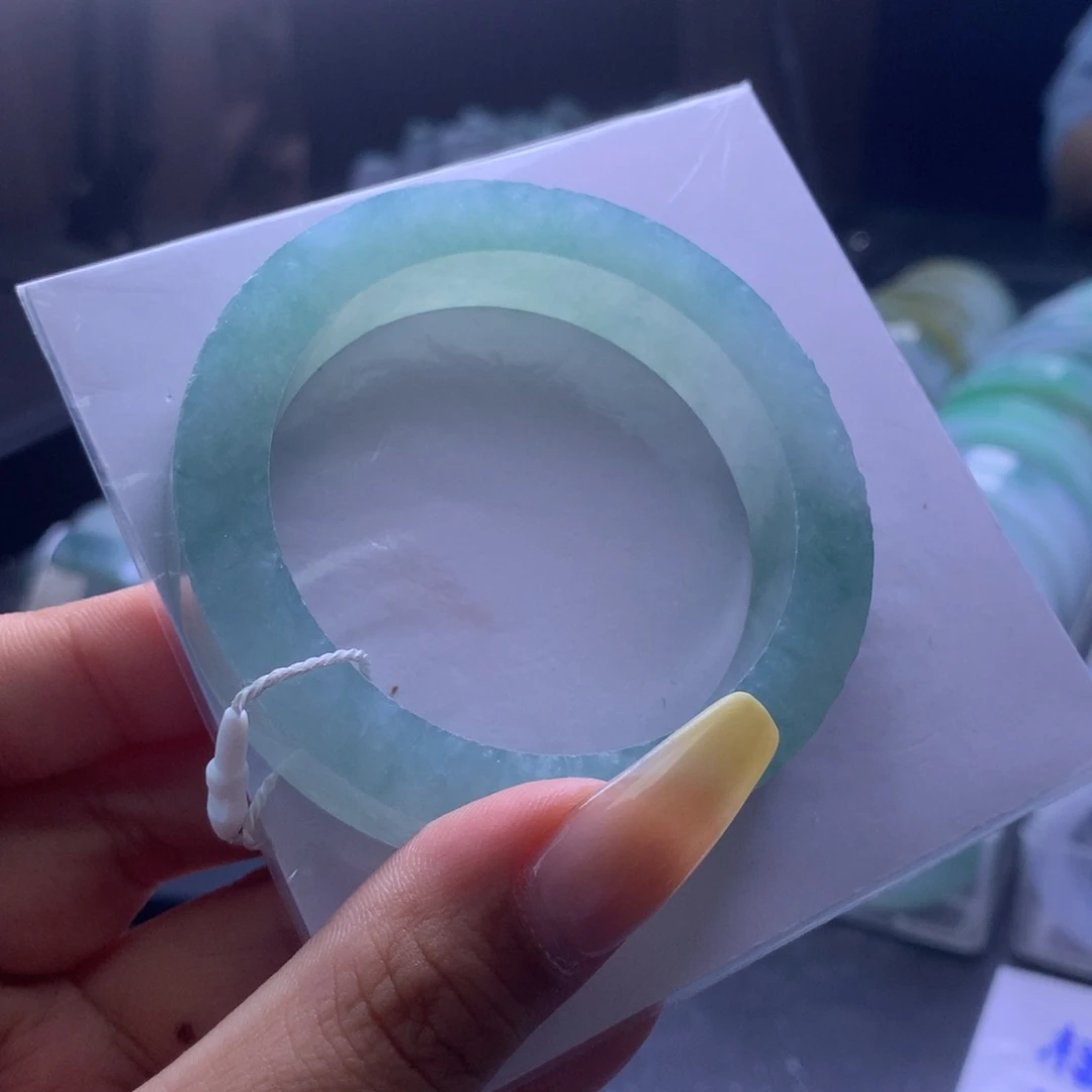 定制翡翠未镶嵌冰蓝绿55-57正