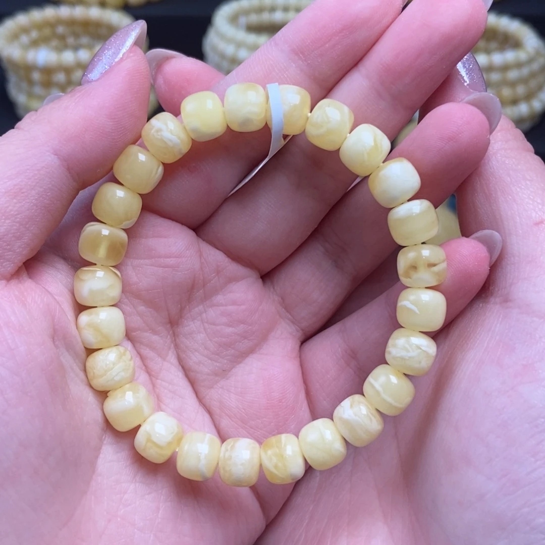 蜜蜡未镶嵌珠宝奇石卡8.5