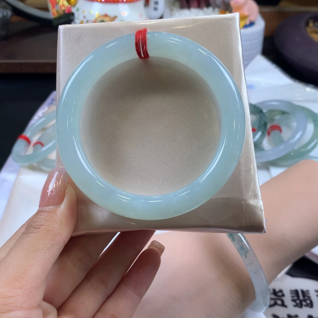 翡翠未镶嵌手镯58圈口