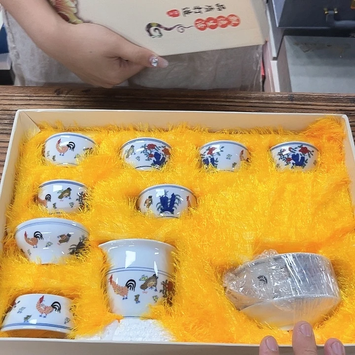 孤品茶具套装等。