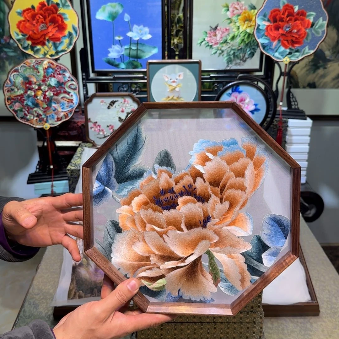 刺绣刺绣工艺精湛