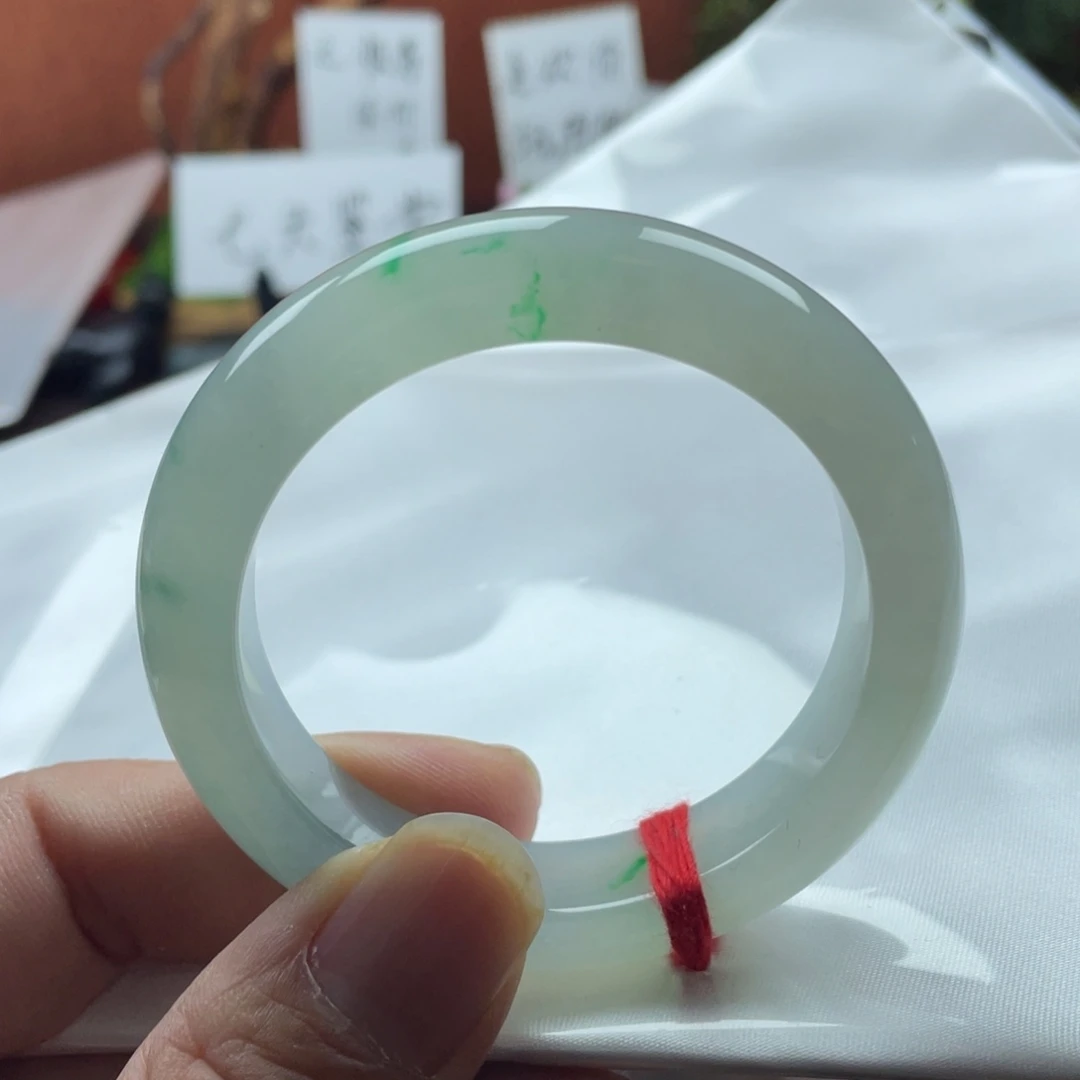 翡翠手镯未镶嵌51.6糯冰飘金丝阳绿