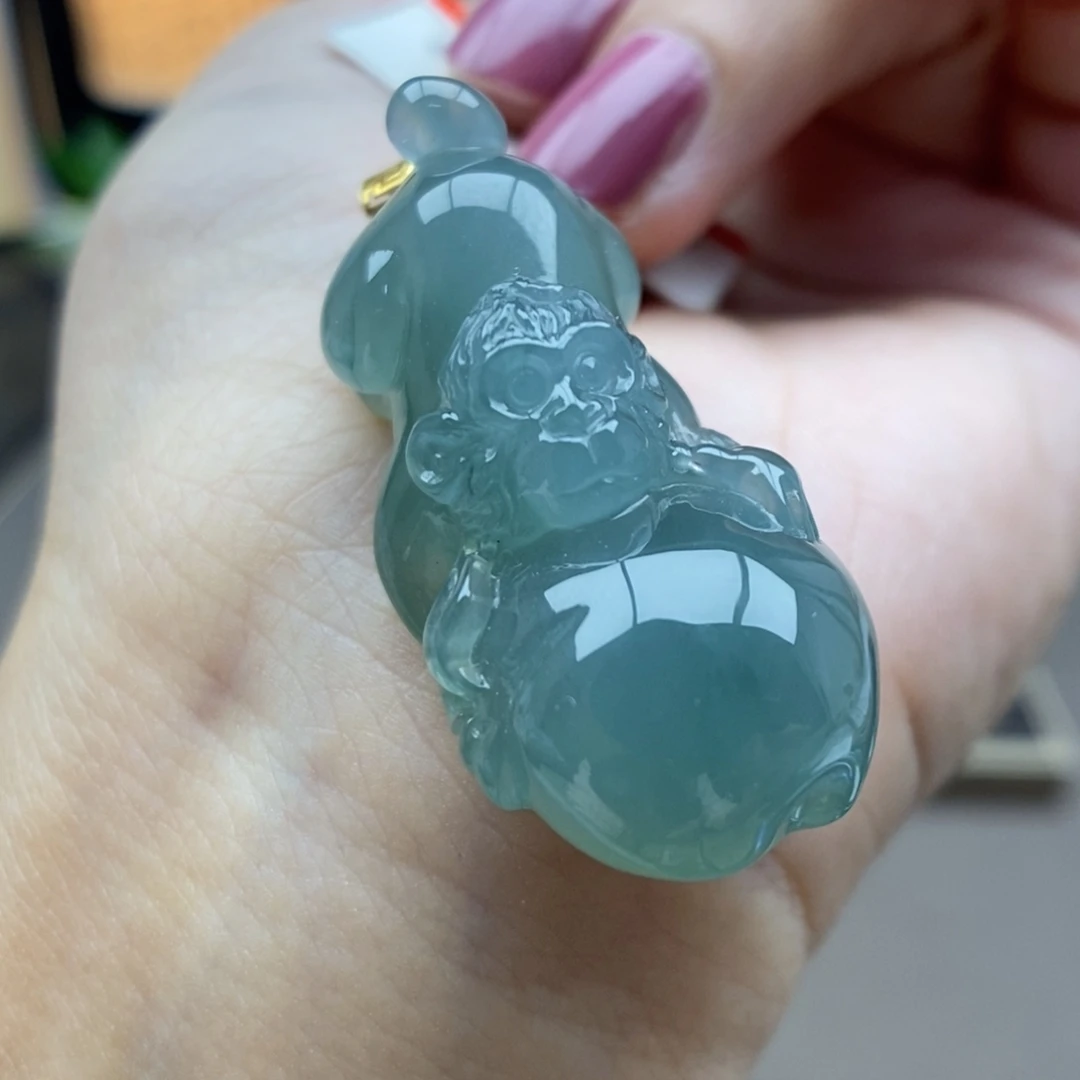 翡翠18K金镶嵌颈饰吊坠72