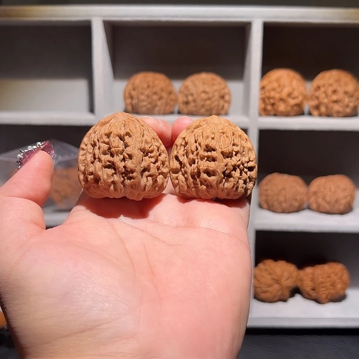 2***.吊坠文玩核桃40 全品新果南将石