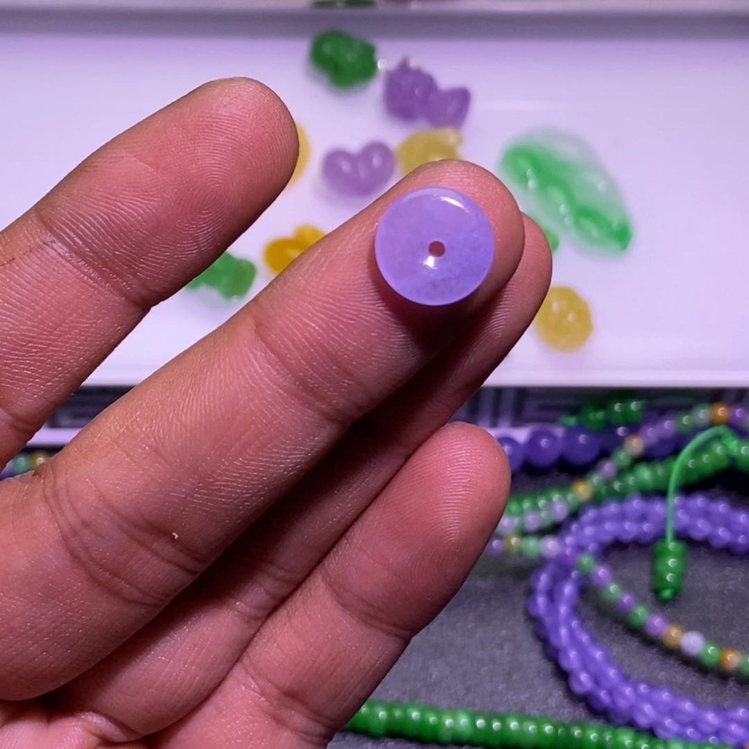 翡翠未镶嵌颈饰吊坠